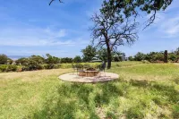 Waterfront Home With Kayak, View, Fire Pit & Wifi - Dog-friendly - WiFi
