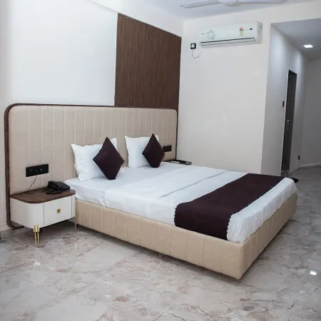 Hotel White Desert