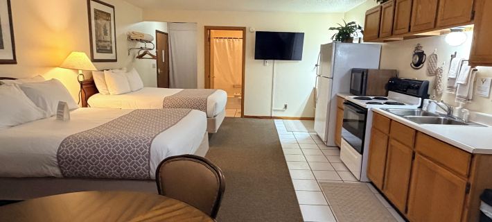 Whitetail Creek Resort Hotels in Lawrence County