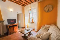 Exclusive 3-Bedroom Apartment with Air Conditioning - Unbeatable Location - Rooftop Terrace - Apartments