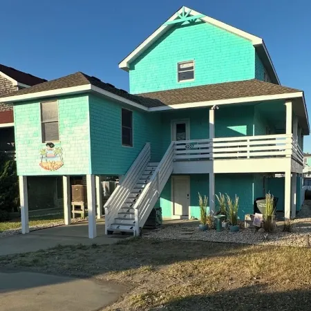 Carolina Hooked:Oceanside home w/pool, hot tub, tiki bar, fire pit & more!