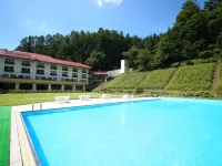Nozawa Grand Hotel - parking