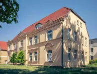 Hotel Schloss Neustadt Glewe by Sunday Hotels - Parking