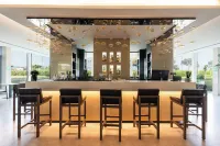 Pisa Tower Plaza - Quầy bar