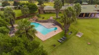 Game Haven Lodge - Pools
