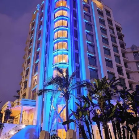 Suncoast Hotel & Towers