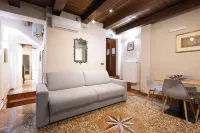 BolognaRoomscom - Santo Stefano Apartments - Apartments