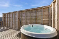 Hot Tub Dome with Epic Ridge Views- Pineview Peak - Boutique