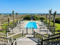 Avalon West- 5 Bedroom Home by RedAwning - Pools