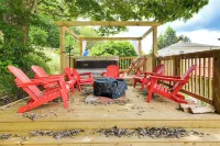 10 Mins to Blackwater Falls: Mtn Home w/ Hot Tub - 3-Star