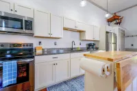 Near Bates & Bowdoin Colleges + Local Nature Park! - Apartments