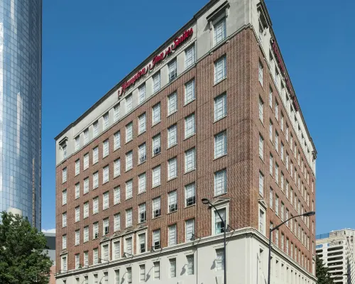 Hampton Inn & Suites Atlanta-Downtown Hotels near ذا تابرنكل