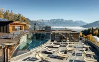 Holzhotel Forsthofalm - Pools