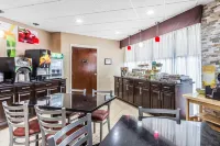 Quality Inn & Suites - breakfast