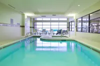 Courtyard Seattle Everett Downtown - Pools