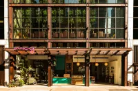 Moxy NYC Chelsea - parking