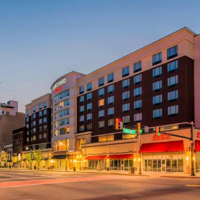 Courtyard Newark Downtown Hotels near New Jersey Performing Arts Center (NJPAC)