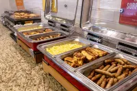 Hampton Inn & Suites Wilmington/Christiana - فطور