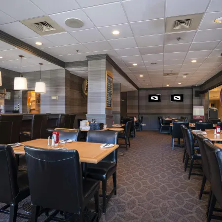 Sandman Hotel Montreal - Longueuil