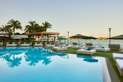 Mondrian South Beach - Romantic