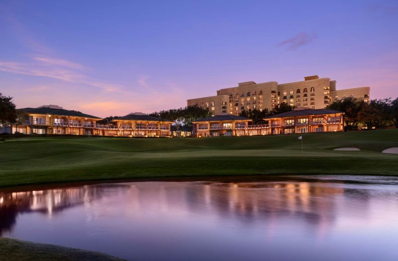 The Ritz-Carlton Dallas, Las Colinas