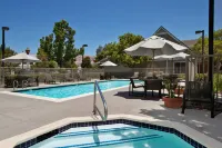 Residence Inn Milpitas Silicon Valley - Pools