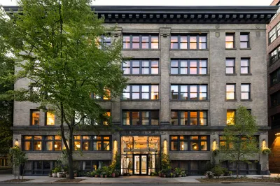 Populus Seattle Hotels in Pioneer Square