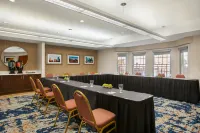 Homewood Suites by Hilton Kansas City - Airport - 3-Star