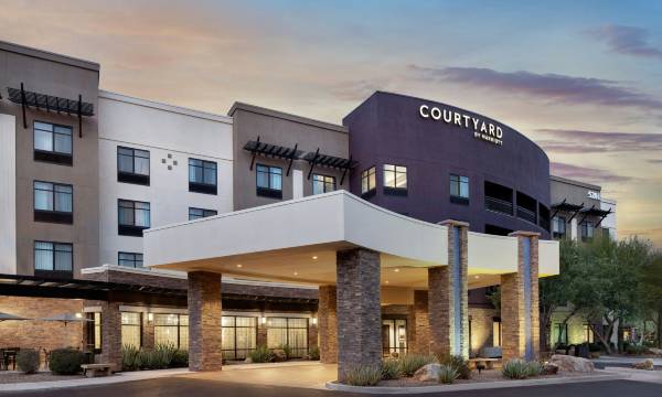 Courtyard Scottsdale Salt River
