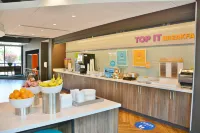Tru by Hilton Grand Junction Downtown - breakfast