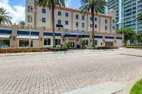 Hampton Inn & Suites St. Petersburg/Downtown - 3-Star