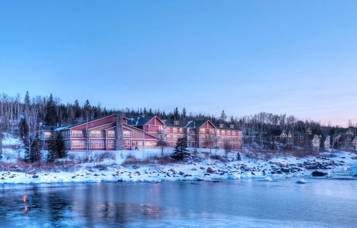 Cove Point Lodge