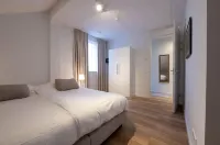 Breathtaking Penthouse Views - parking