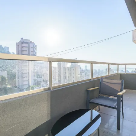 Elevate - Sleek 2-BR Apt by Santa Maria, Jal el Dib
