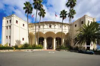 Catalina Courtyard Suites - جاكوزي