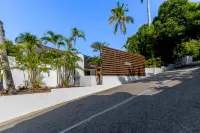 Casa Villanas | Acapulco, Fully Staffed - 按摩浴池
