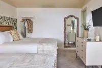 Hotel Palms - Beach