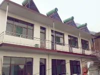 Happy Farmhouse