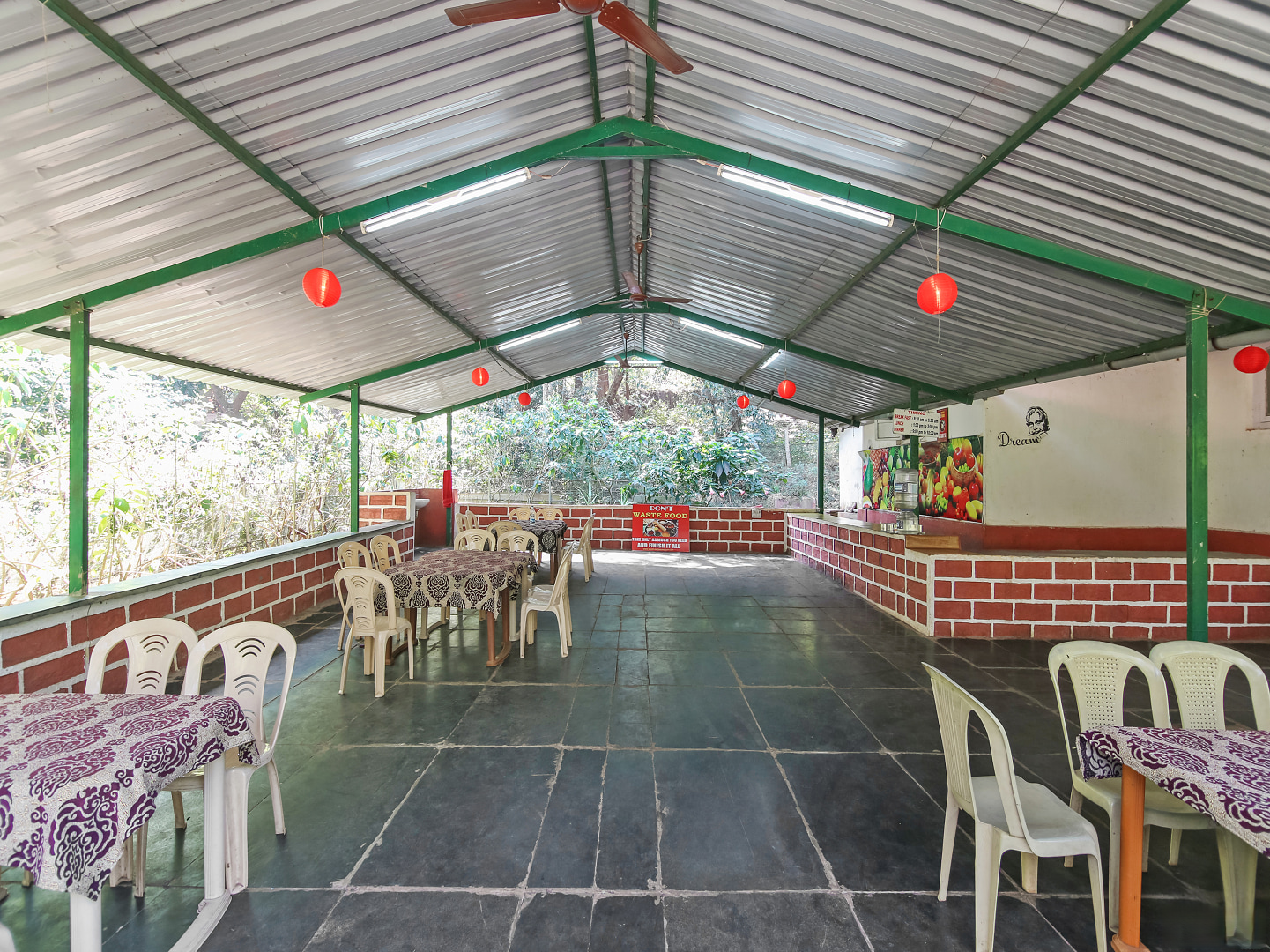 Restaurant Wild Flower Photo