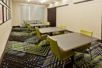 Holiday Inn Express & Suites Fayetteville Hotels in Peachtree City