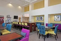 Hampton Inn & Suites Bloomington-Normal - Wifi