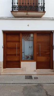 Central-Superior Apartment Hotels near Ermita De San Sebastian