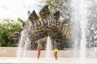 صن سكايب أكومال بيتش ريزورتس آند سبا - بسعر شامل جميع الخدمات