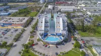 Nuvo Suites Hotel - Miami Doral Hotels in Sweetwater