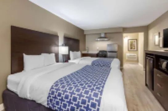 Rodeway Inn & Suites