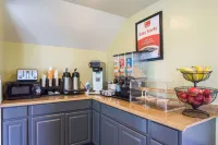 Econo Lodge Gallatin - Metro Nashville فنادق في Gallatin