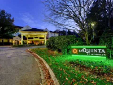 La Quinta Inn & Suites by Wyndham Raleigh Crabtree Hotels in Meredith