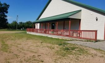 Inn of the Pines