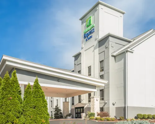 Holiday Inn Express & Suites LOUISVILLE EAST by IHG Hotels in Jefferson County