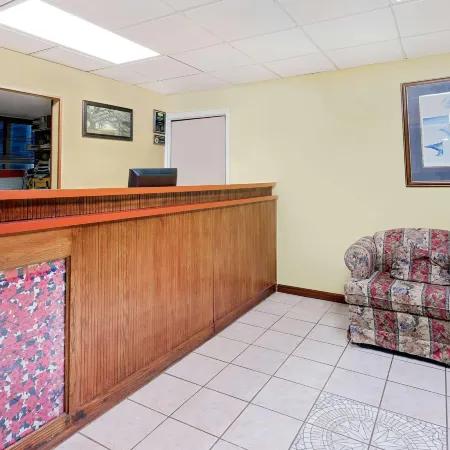 Travelodge by Wyndham Chambersburg